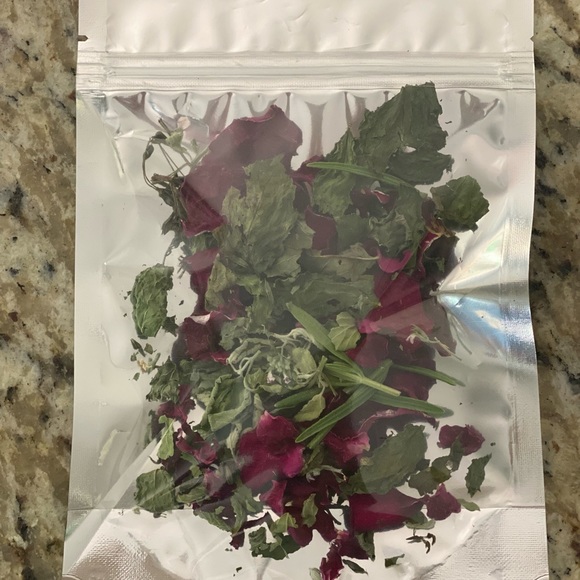 Chicken Coop Nesting Box Bedding potpourri - Picture 3 of 5